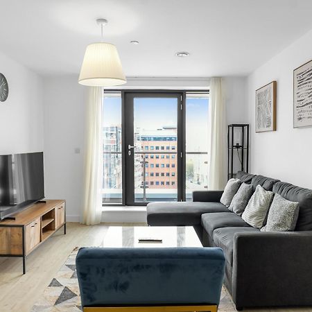 High Rise 2 Bedroom & 2 Bath Apartment With Parking, Balcony & Amazing View Manchester Esterno foto