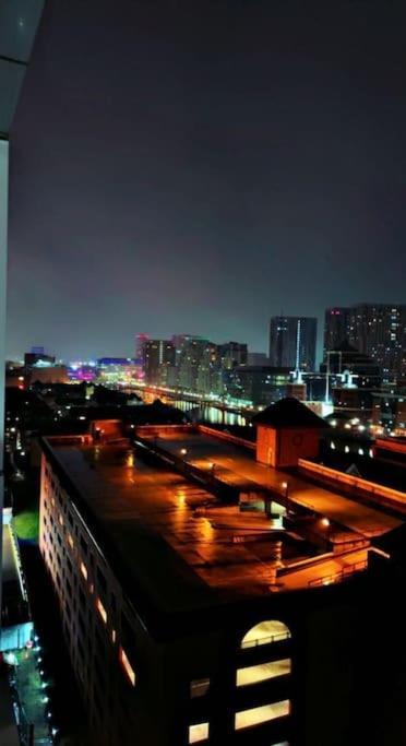 High Rise 2 Bedroom & 2 Bath Apartment With Parking, Balcony & Amazing View Manchester Esterno foto