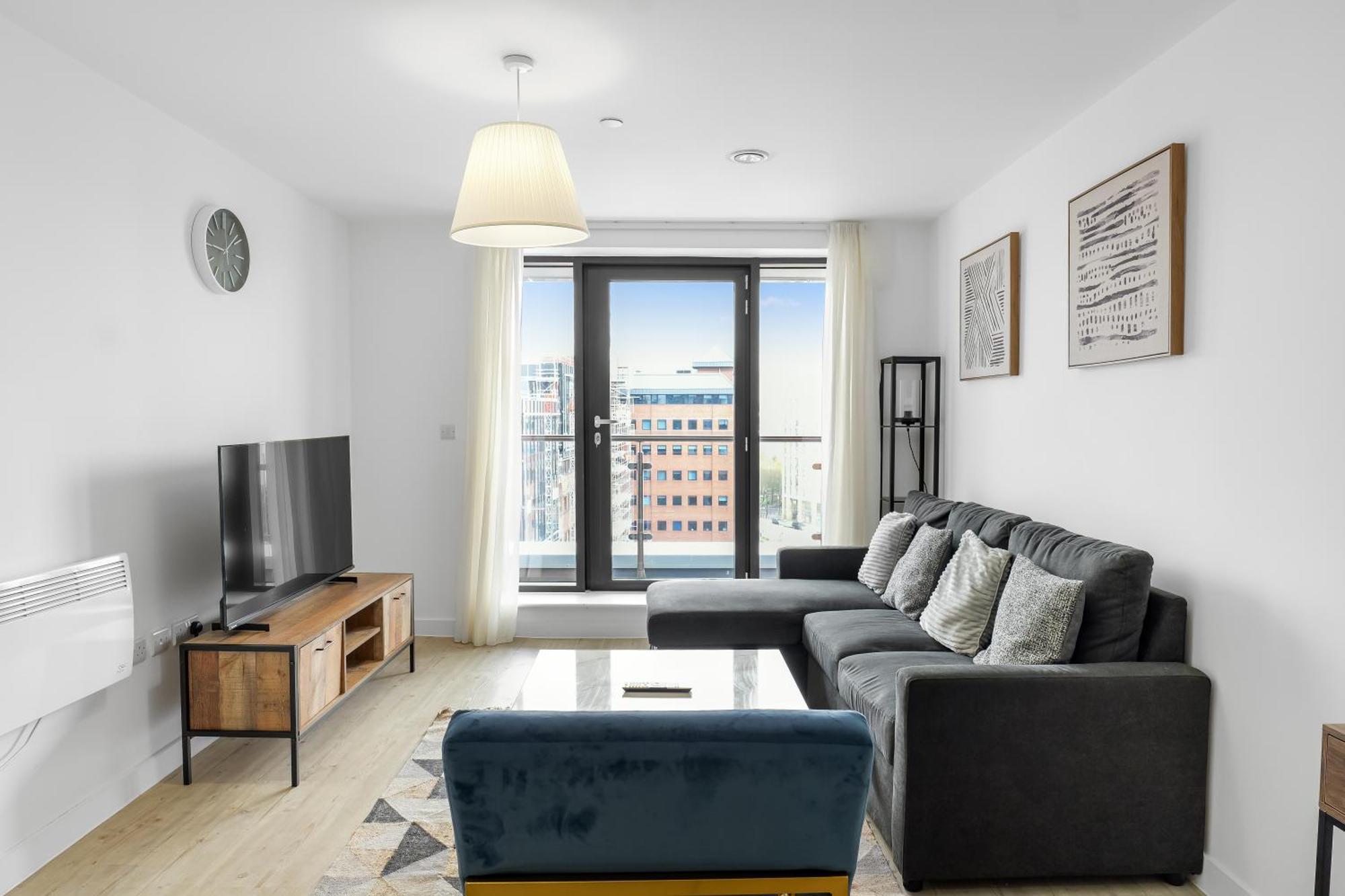 High Rise 2 Bedroom & 2 Bath Apartment With Parking, Balcony & Amazing View Manchester Esterno foto