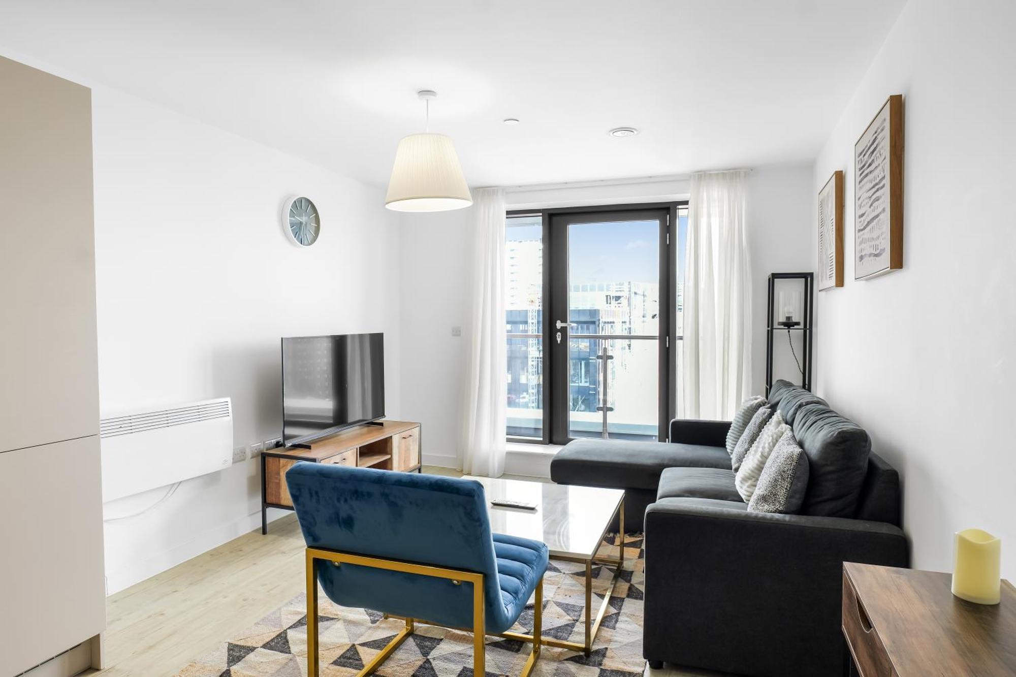 High Rise 2 Bedroom & 2 Bath Apartment With Parking, Balcony & Amazing View Manchester Esterno foto